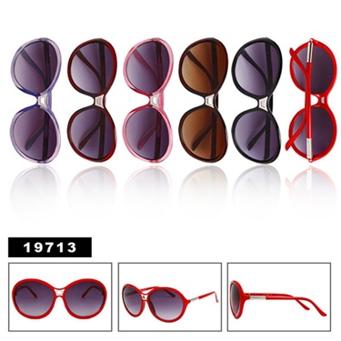 A clean and simple style of wholesale womens sunglasses