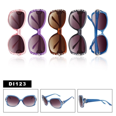 Check out these beautiful wholesale replica sunglasses.