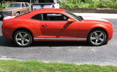 Orange Camaro w/ white plain rocker stripes