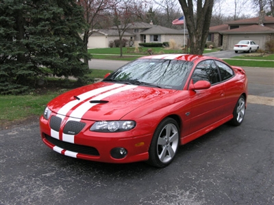 Red GTO w/ White 8" Rally Stripes