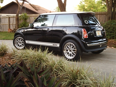 Black Mini Cooper w/ White "Mini" Rocker & Rear Panel Stripe