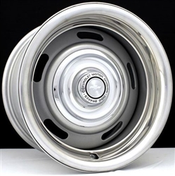 â€‹Chevy Rally Wheel Kit with Chevy Motor Division Flat Caps, Trim Rings and Lug Nutsâ€‹