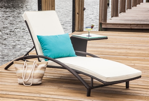 Plati Modern Outdoor Bed Lounger