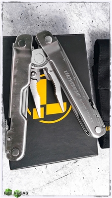 Leatherman Super Tool 300, Stainless Steel, Nylon Sheath, 831180