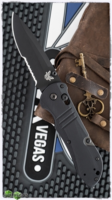 Benchmade 917BK-1901 Tactical Triage Axis Lock, Serrated CPM-S30V, Black G-10