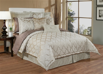 Austin Horn En' Vogue Glamour Quartz 4-piece Luxury Comforter Set