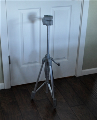 Camera tripod