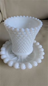 Hobnail design candle holder with Opalescent top