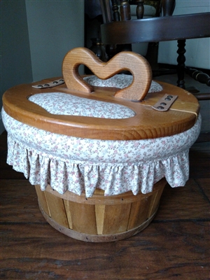 Wooden fruit basket storage with heart handle