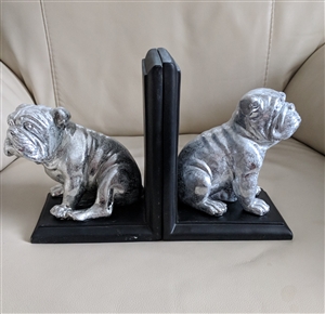 Bulldogs bookends in silver color on black backing