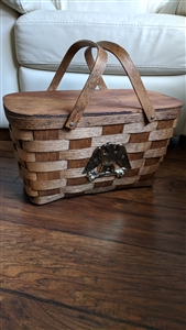 Basketville Putney VT picnic lidded basket