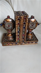 Bookends in Moroccan style textured design