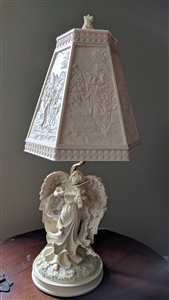 Angel Resin Alabastrite table lamp playing violin