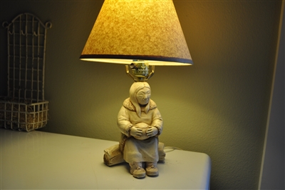 Lamp Inuit woman