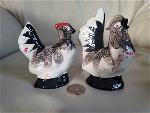 Rooster and Hen salt and pepper shakers