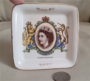 Pin dish coronation of Queen Elizabeth 1953 Englan