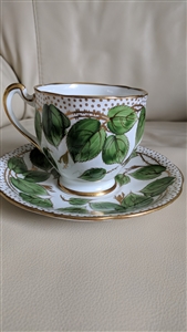 Royal Standard English leaves decorated cup saucer