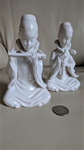 White porcelain figures Han man playing dizy xiao