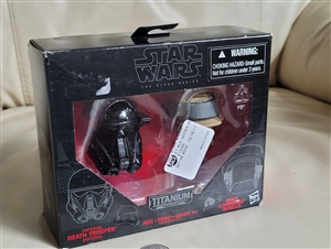Star Wars Death trooper and Rebel helmet 2015
