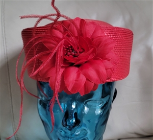 Pillbox synthetic hat with accent dÃ©cor