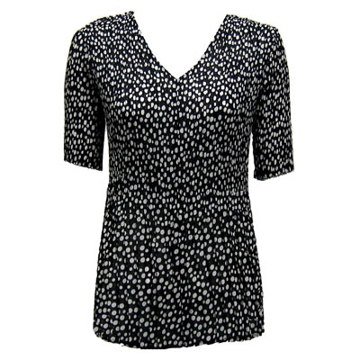 3/4 sleeve mini pleat top - polka dot black white