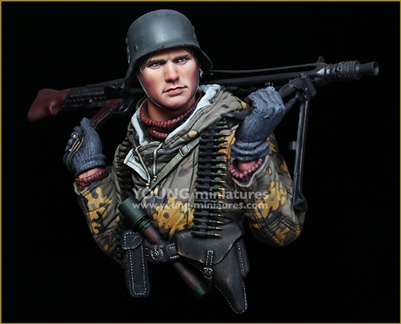 YM1882 - German Machine Gunner - Eastern Front WWII, resin 1/9 scale bust