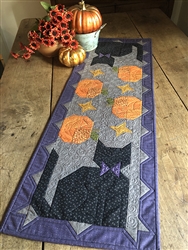 Scaredy Cat Table Runner Kit