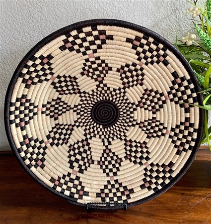 Raffia Basket Black/Cream/Mauve Flower