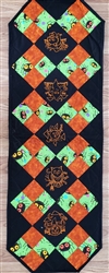 Creepy Halloween - King's Fancy Four Patch Table Runner Kit