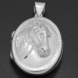 LPS1004 - Silver Oval Horse Locket