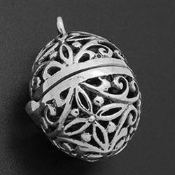 LPS1039 - Silver Filigree 3D Oval Locket