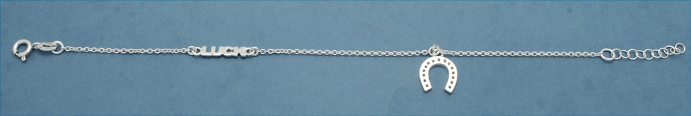 S113104B/4 Silver Charm Bracelet