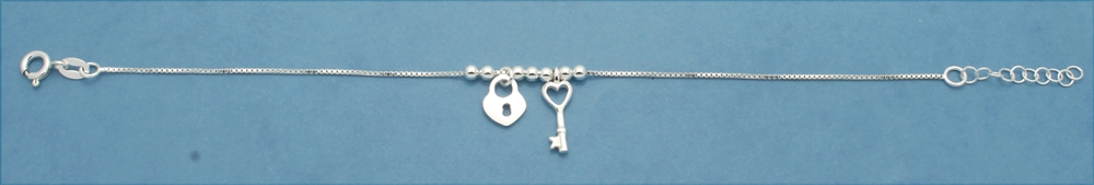 S113105B/9 Silver Charm Bracelet