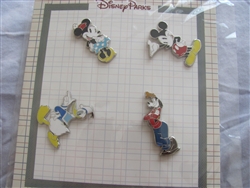 Disney Trading Pins 102854: Character Booster Set