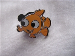 Disney Trading Pin  108617: Nemo and Squirt 2 pin set - Nemo Only