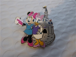 Disney Trading Pin 123336 Minnie & Daisy Selfie