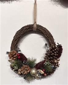 A Glimpse of Christmas - Half Wreath 29cm