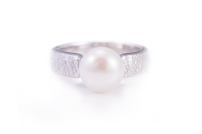 CULTURED SALTWATER PEARL RING