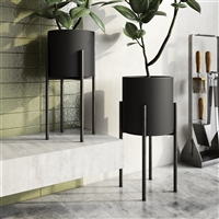 7975 - Jaxon Modern Black Planters (Set of 2)