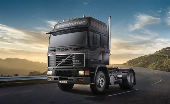 553923 1/24 Volvo F16 Globetrotter