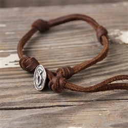 LATIGO LEATHER KNOT BRACELET WITH BUTTON