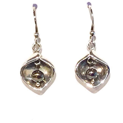 Sterling Silver Black Pearl Earring