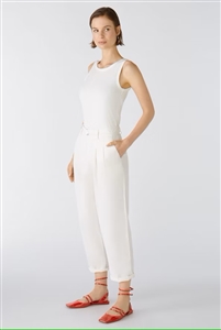 Oui off white casual pants with tapered shorten leg