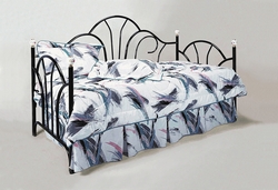 Peacock Daybed CM4535BK