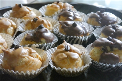 Bigne (Italian Cream Puffs)