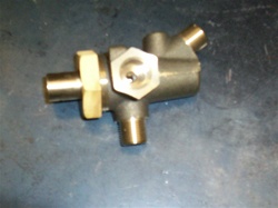 JDS660 john deere three way valve