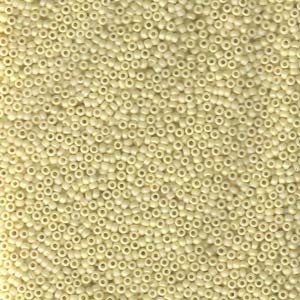 15/0 Miyuki Seed Beads Matte Op. Cream AB