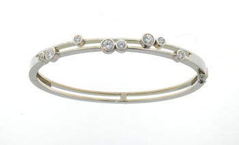 BLD3411 18k Yellow Gold Diamond Bangle