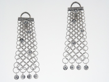 EDC1354 18k White Gold Diamond Earrings