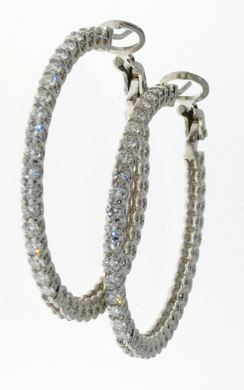EDC1611 18k White Gold Diamond Earrings